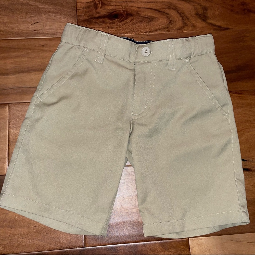 2 Pairs Boys’ Flat Front Stretch Performance Shorts-khaki
Size 6 - Picture 2 of 11